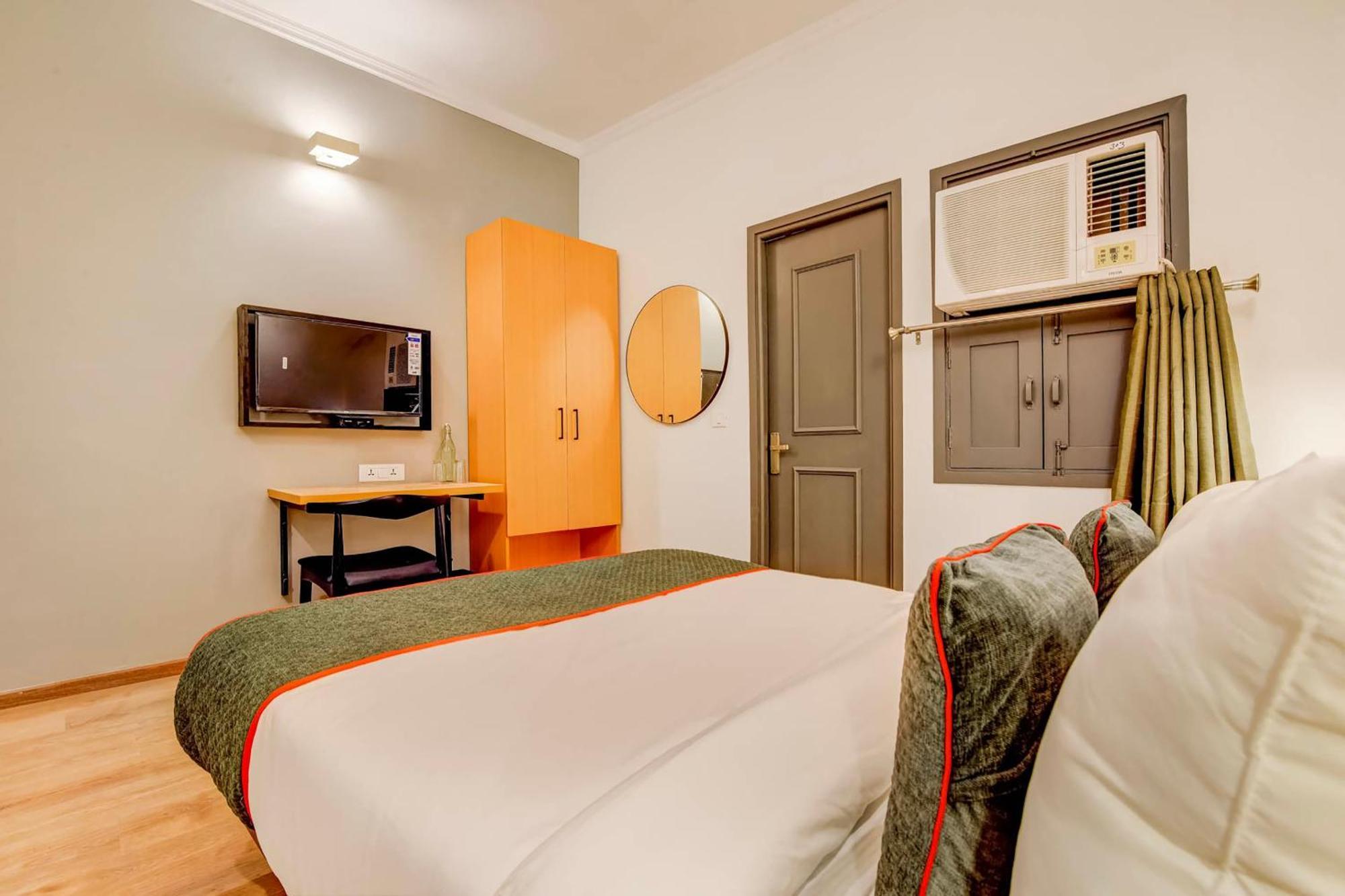 โอโย ทาวน์เฮาส์ 347 ใกล้ท่ารถ Hotel คูร์เคาน์ ภายนอก รูปภาพ