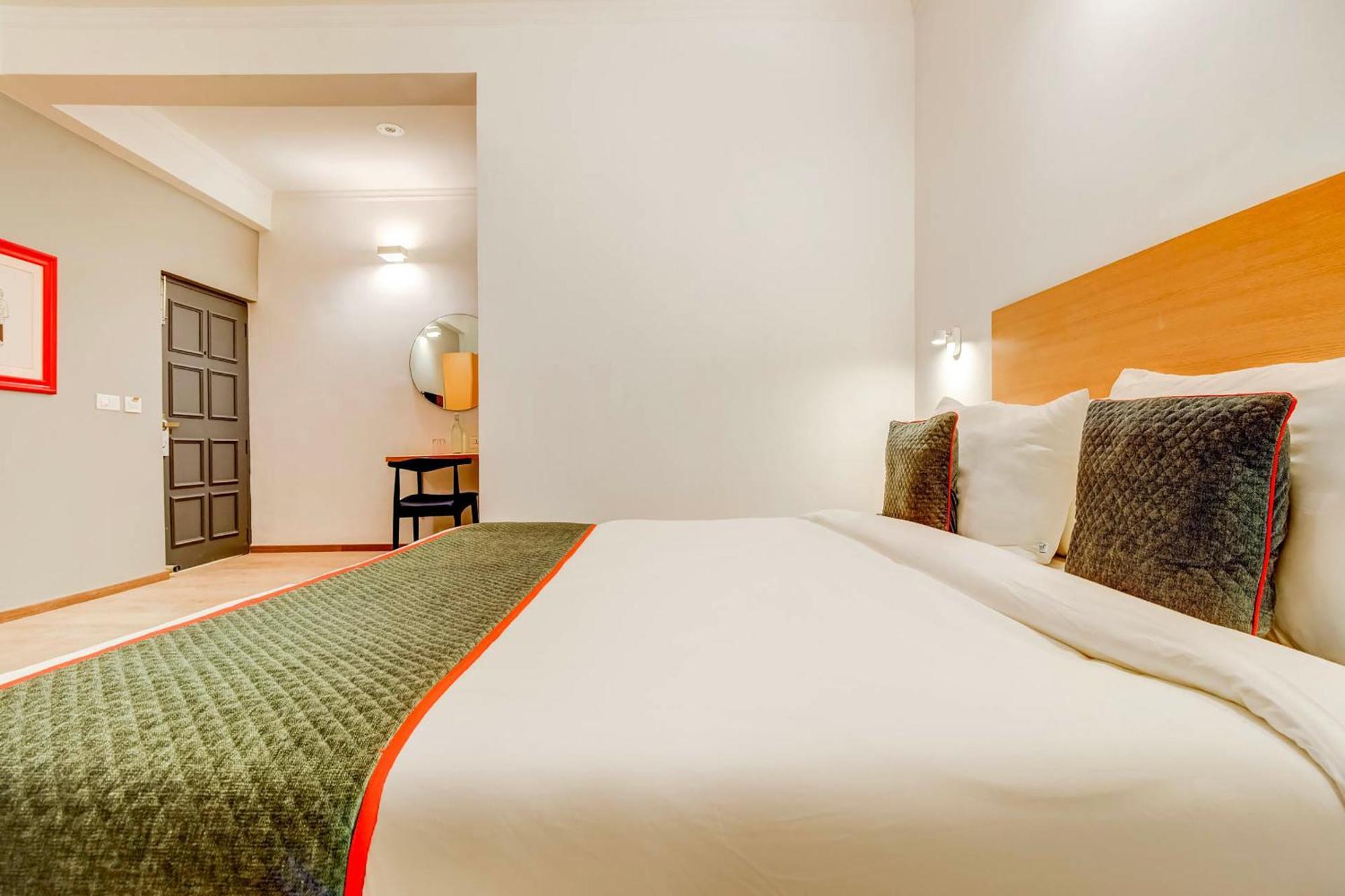 โอโย ทาวน์เฮาส์ 347 ใกล้ท่ารถ Hotel คูร์เคาน์ ภายนอก รูปภาพ