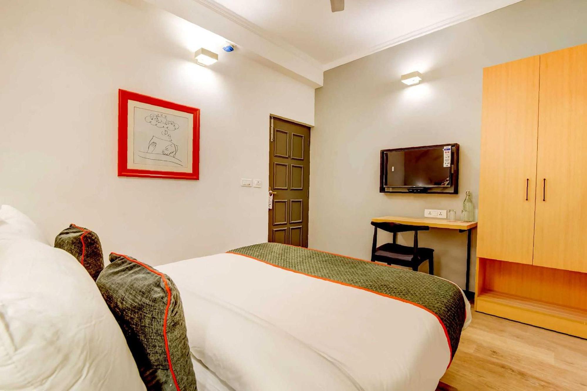 โอโย ทาวน์เฮาส์ 347 ใกล้ท่ารถ Hotel คูร์เคาน์ ภายนอก รูปภาพ