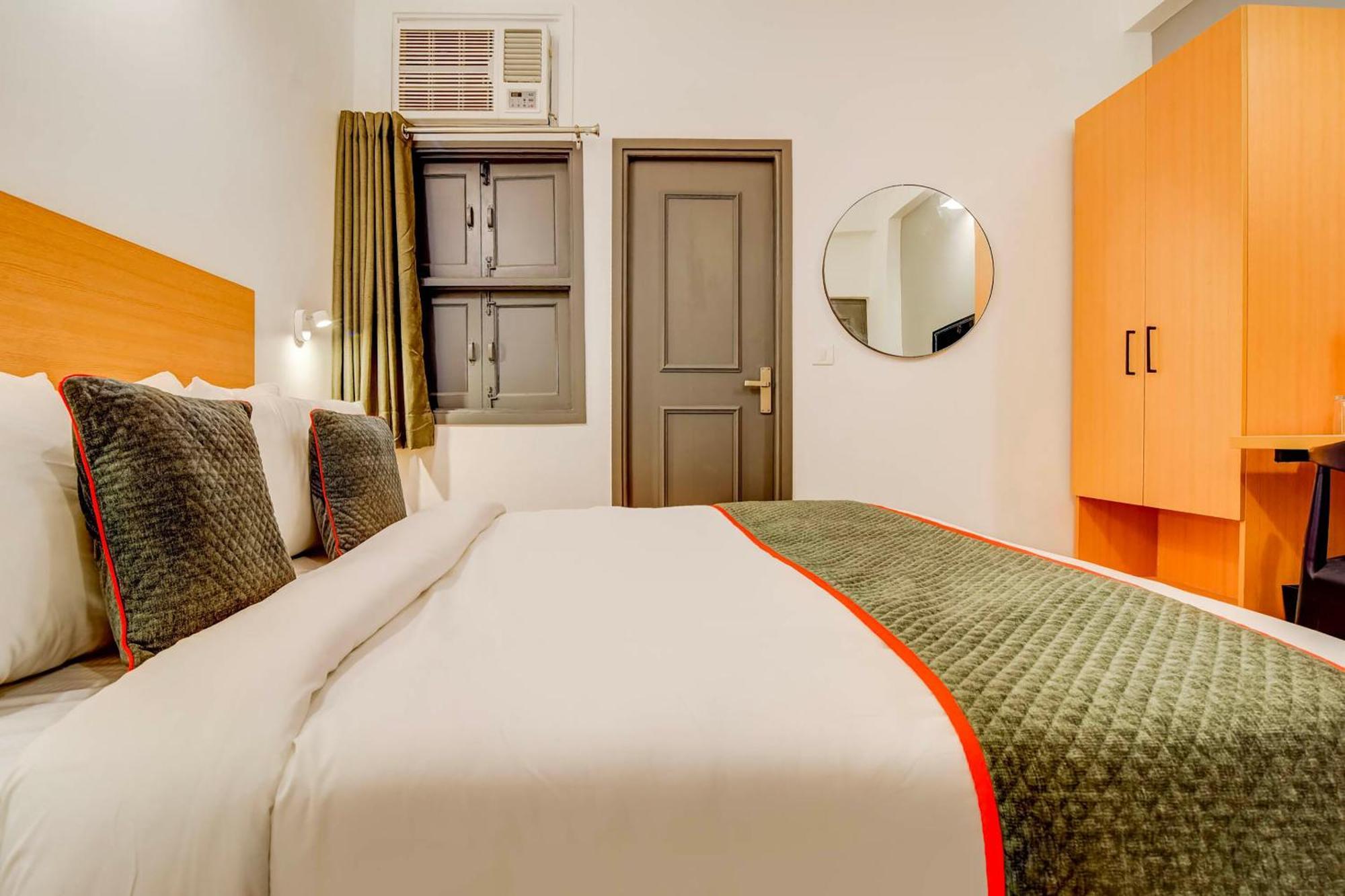 โอโย ทาวน์เฮาส์ 347 ใกล้ท่ารถ Hotel คูร์เคาน์ ภายนอก รูปภาพ